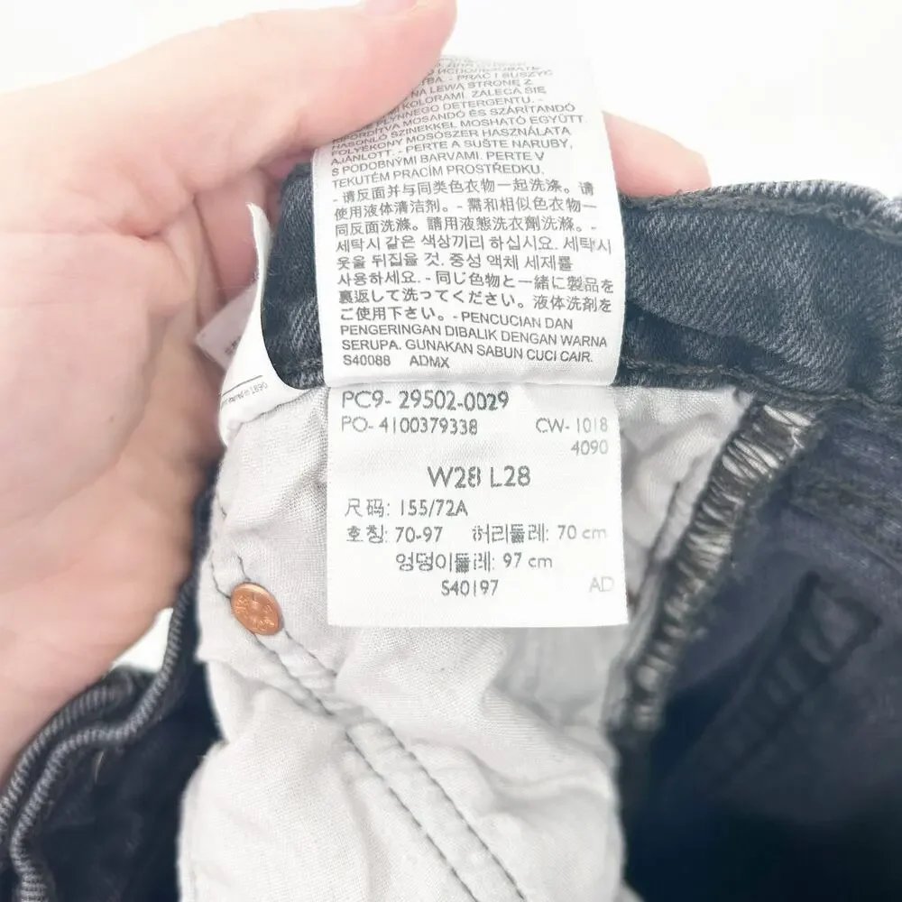 Levis 501 Womens Raw Hem Button Fly Ripped Distressed Straight Jeans‎ Size 28
